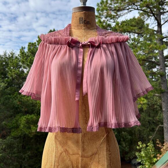 Vintage 40s/50s Hand Dyed Micro Pleat Sheer Chiffon + Lace Capelet Bed Jacket - Picture 3 of 8